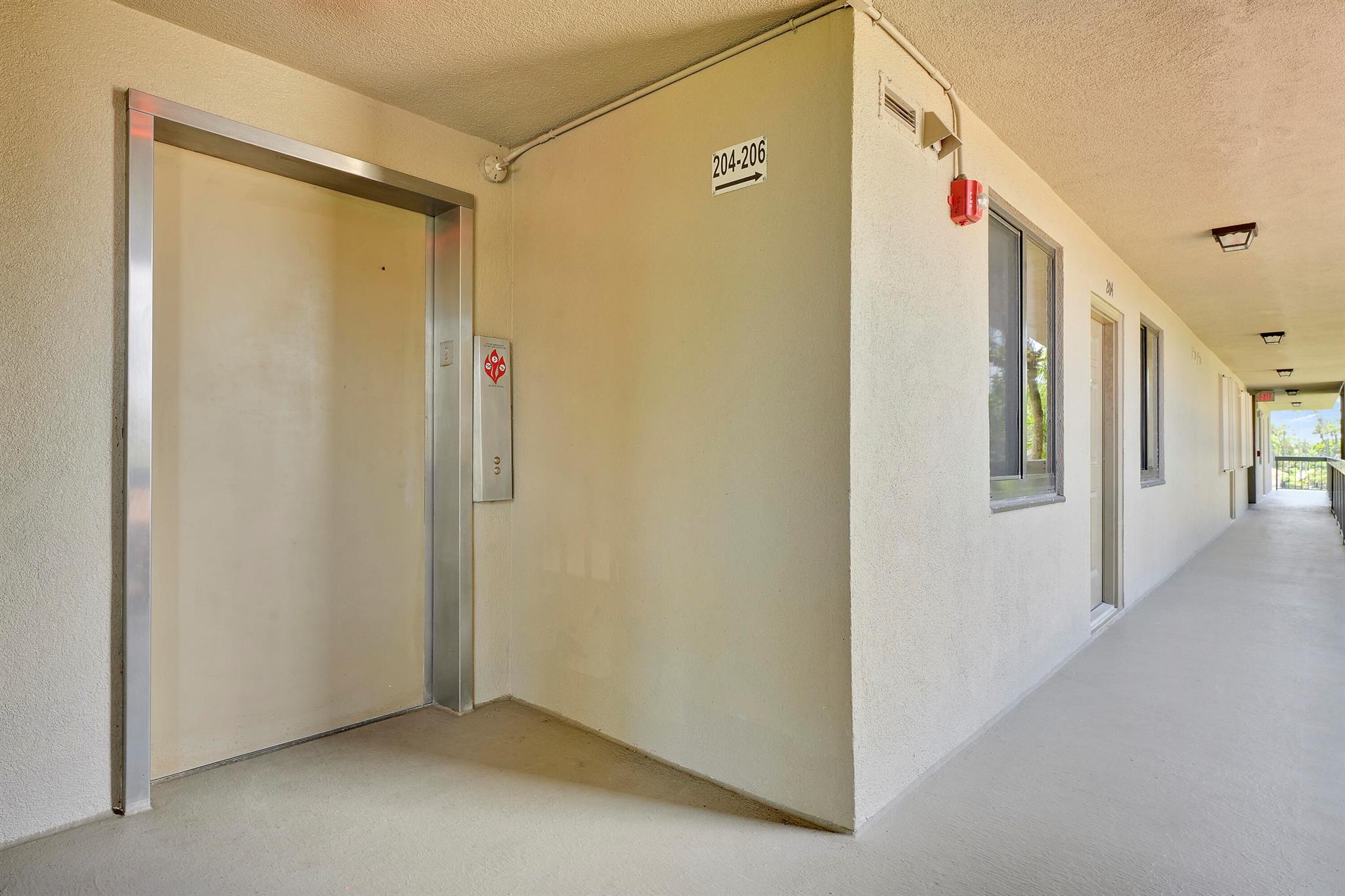 101 S Seas 204 Drive 204