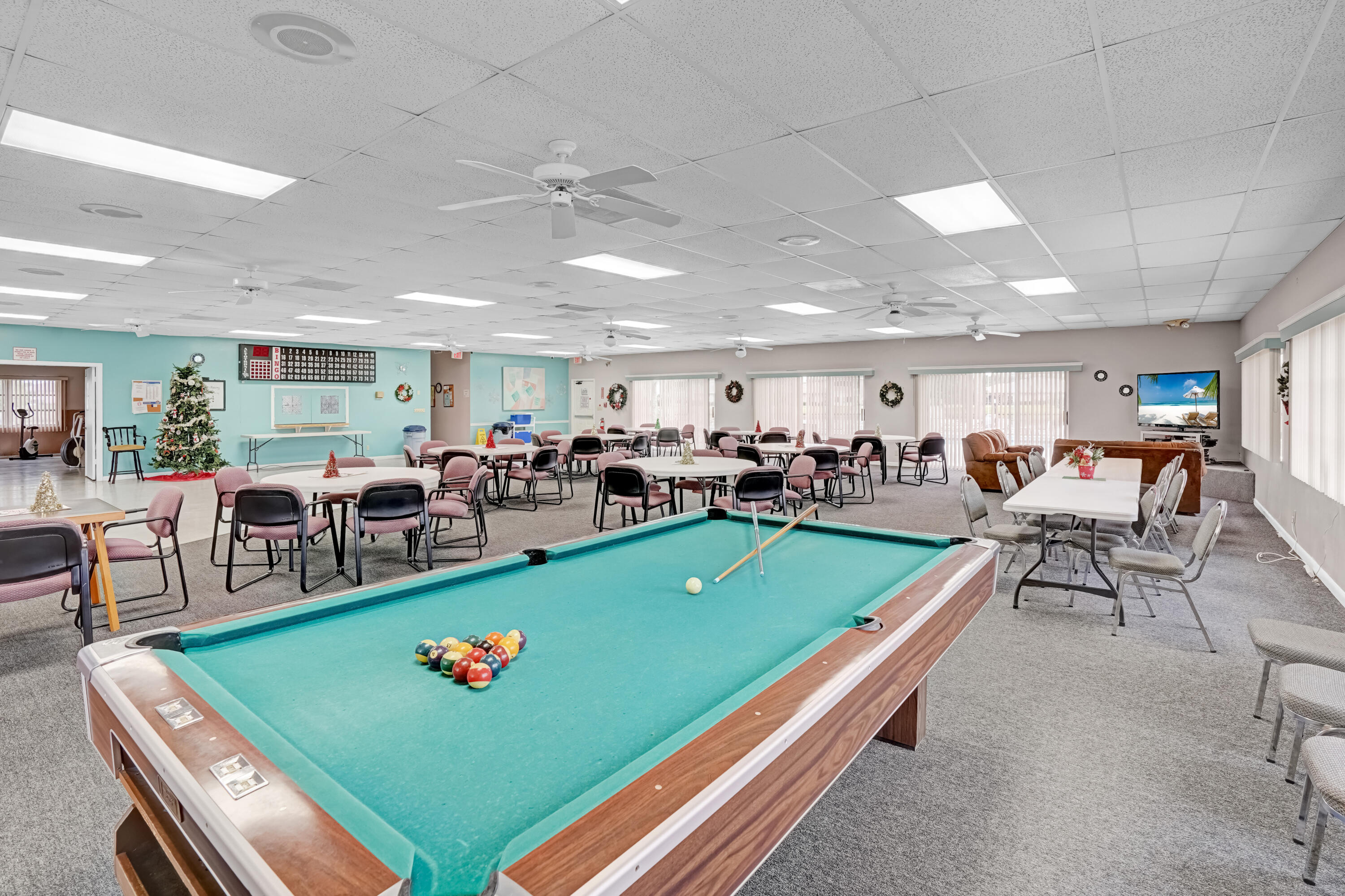 SAVANNAH'S CONDOMINIUM SE - Residential