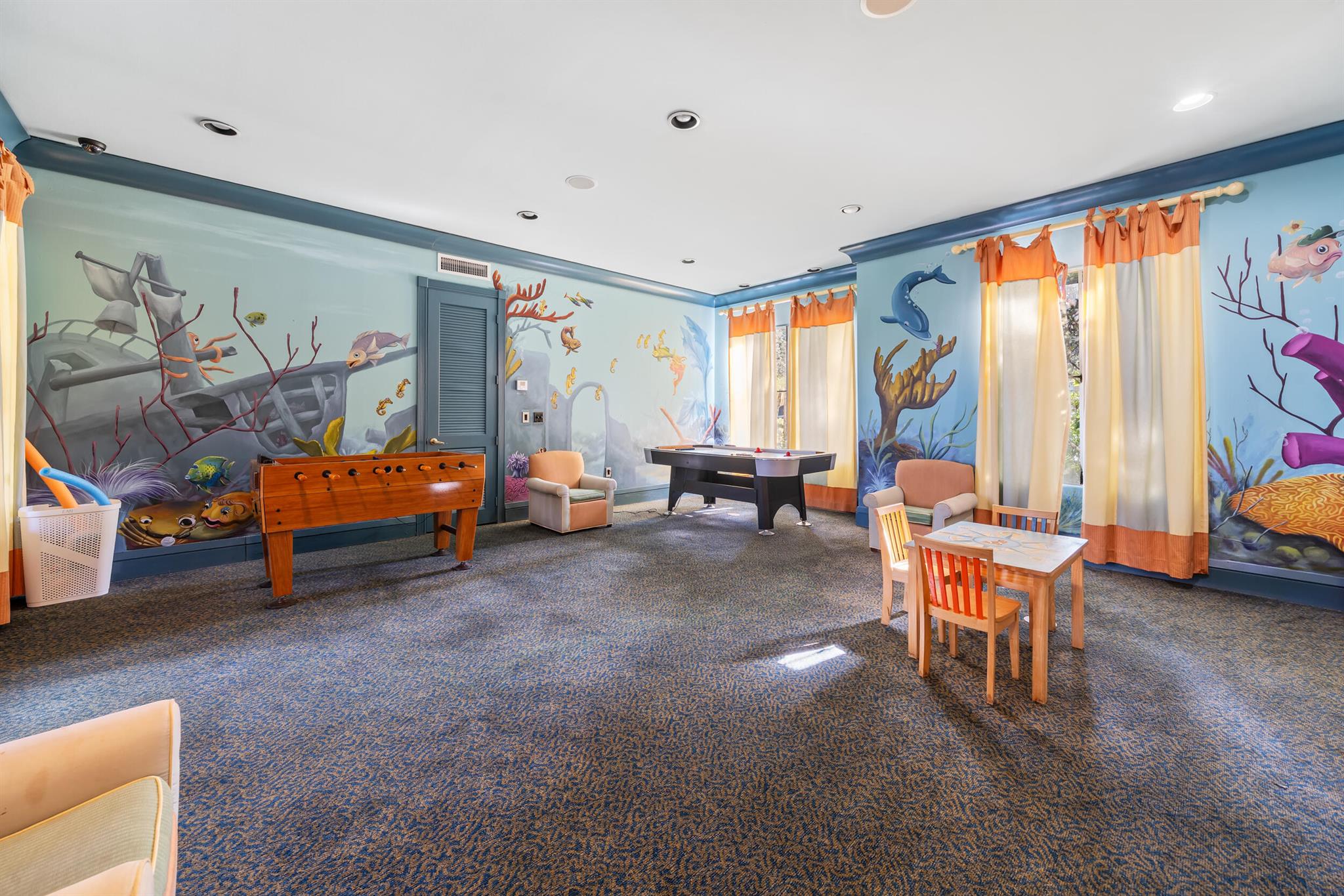 EMERALD ISLE AT LAGUNA LA - Residential