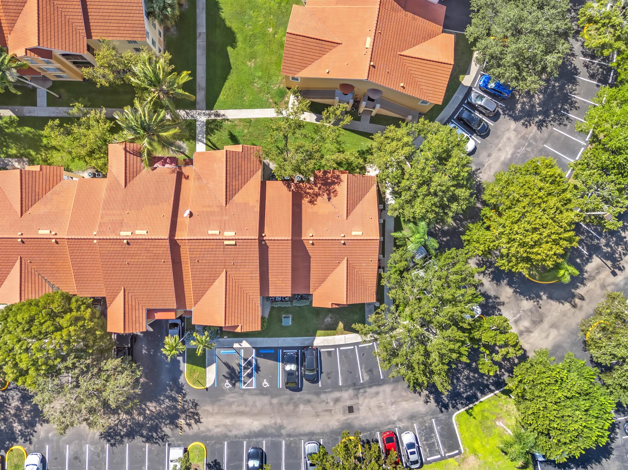 EMERALD ISLE AT LAGUNA LA - Residential