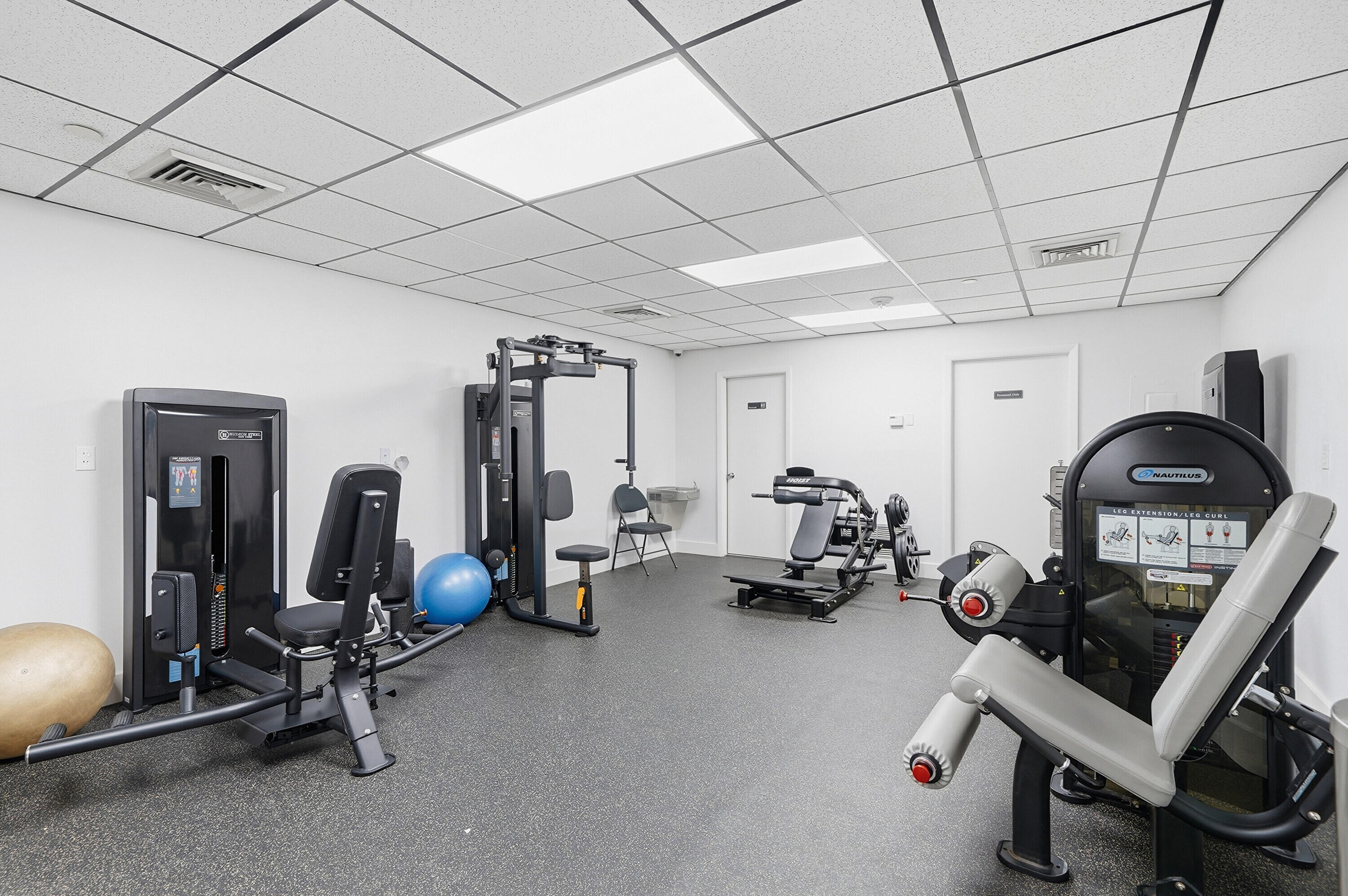 SUMMIT CONDO - Residential