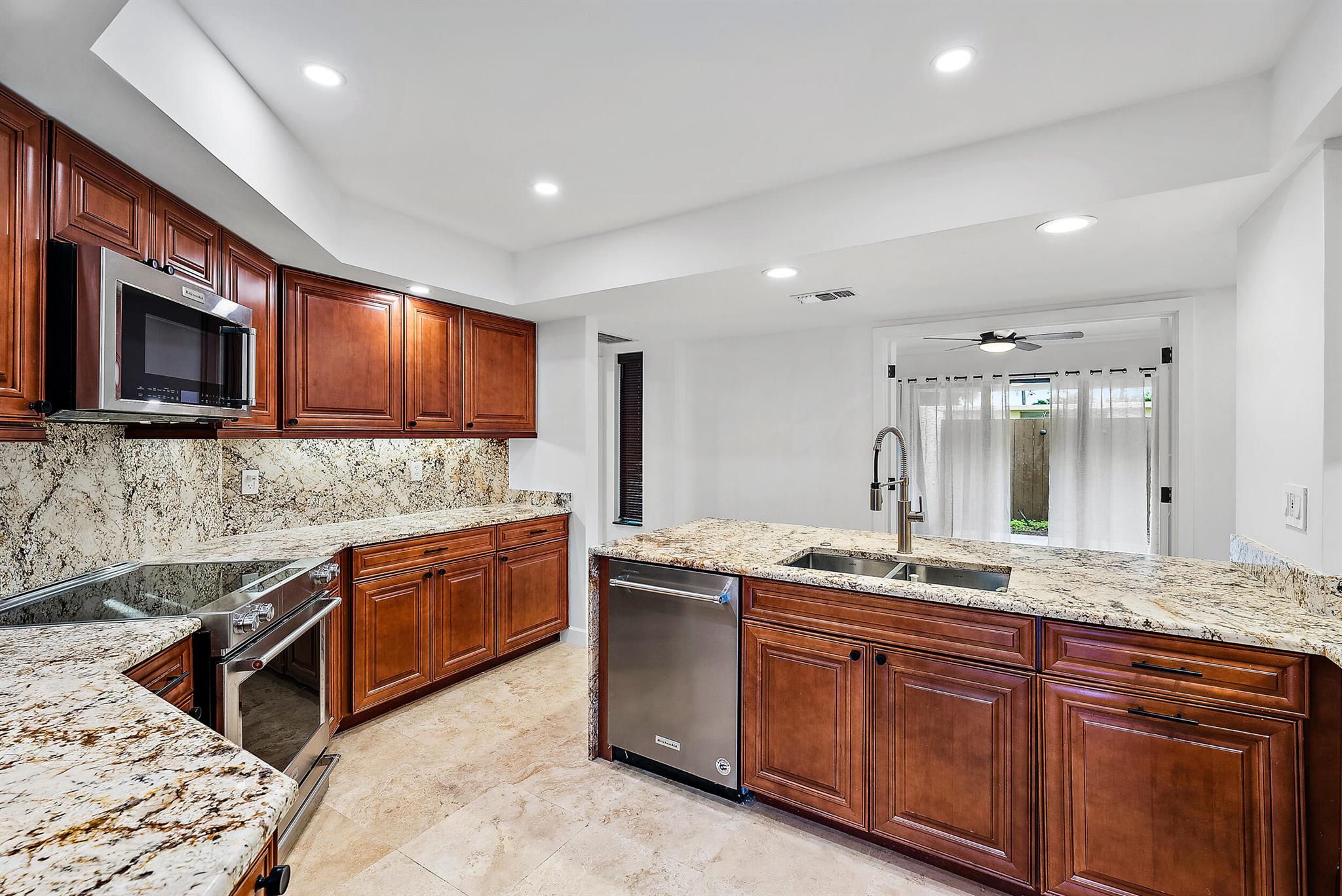 OLD PORT COVE HARBOR VILL - Residential Lease