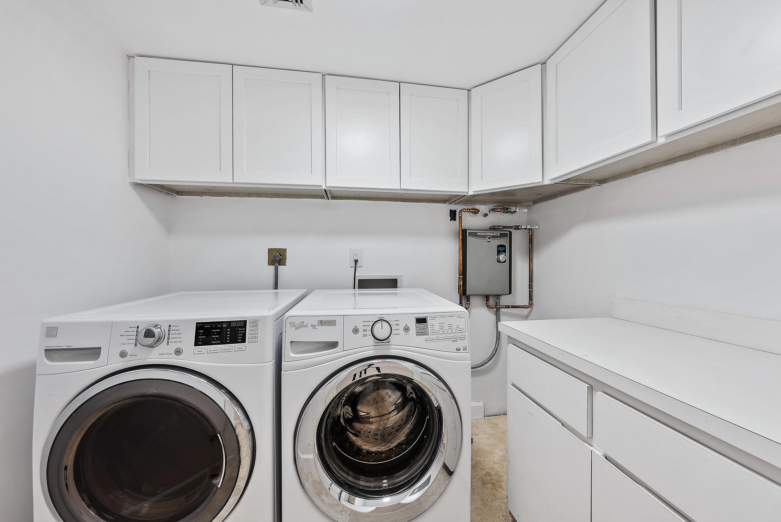 OLD PORT COVE HARBOR VILLAGE COND - Residential Lease