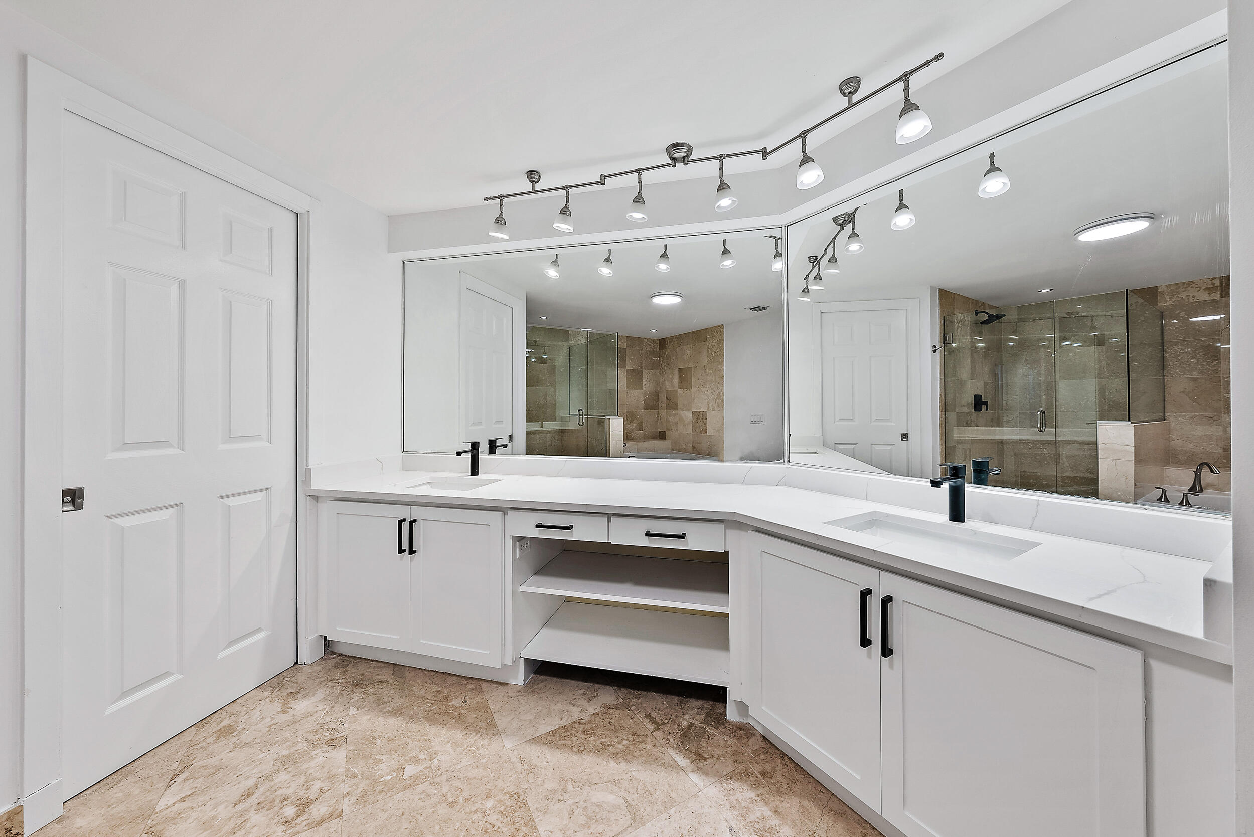 OLD PORT COVE HARBOR VILLAGE COND - Residential Lease