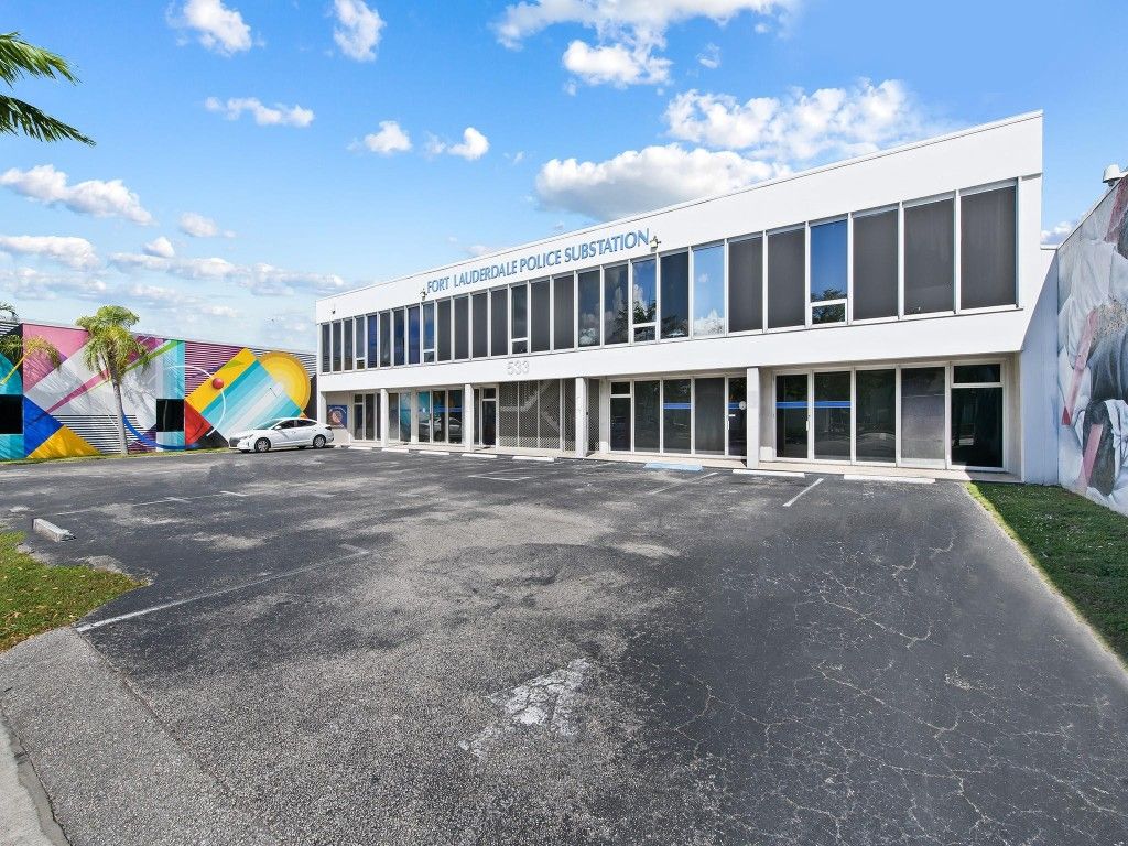 Photo of 533 NE 13th Street, Fort Lauderdale, FL 33304 (MLS # F10498147)