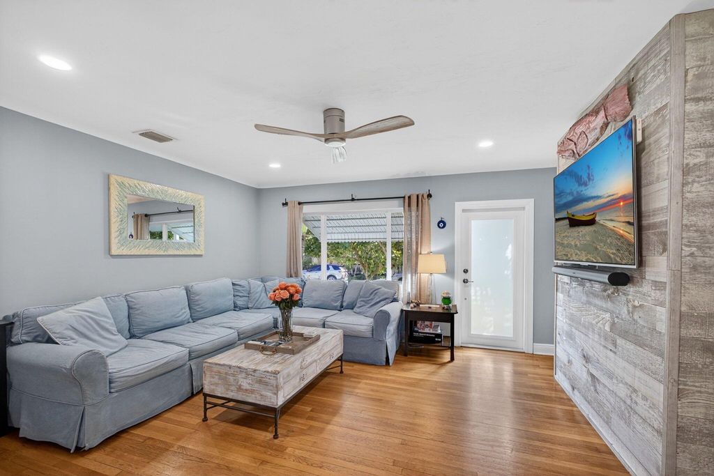 Photo of 1711 N K Street, Lake Worth Beach, FL 33460 (MLS # R11134116)