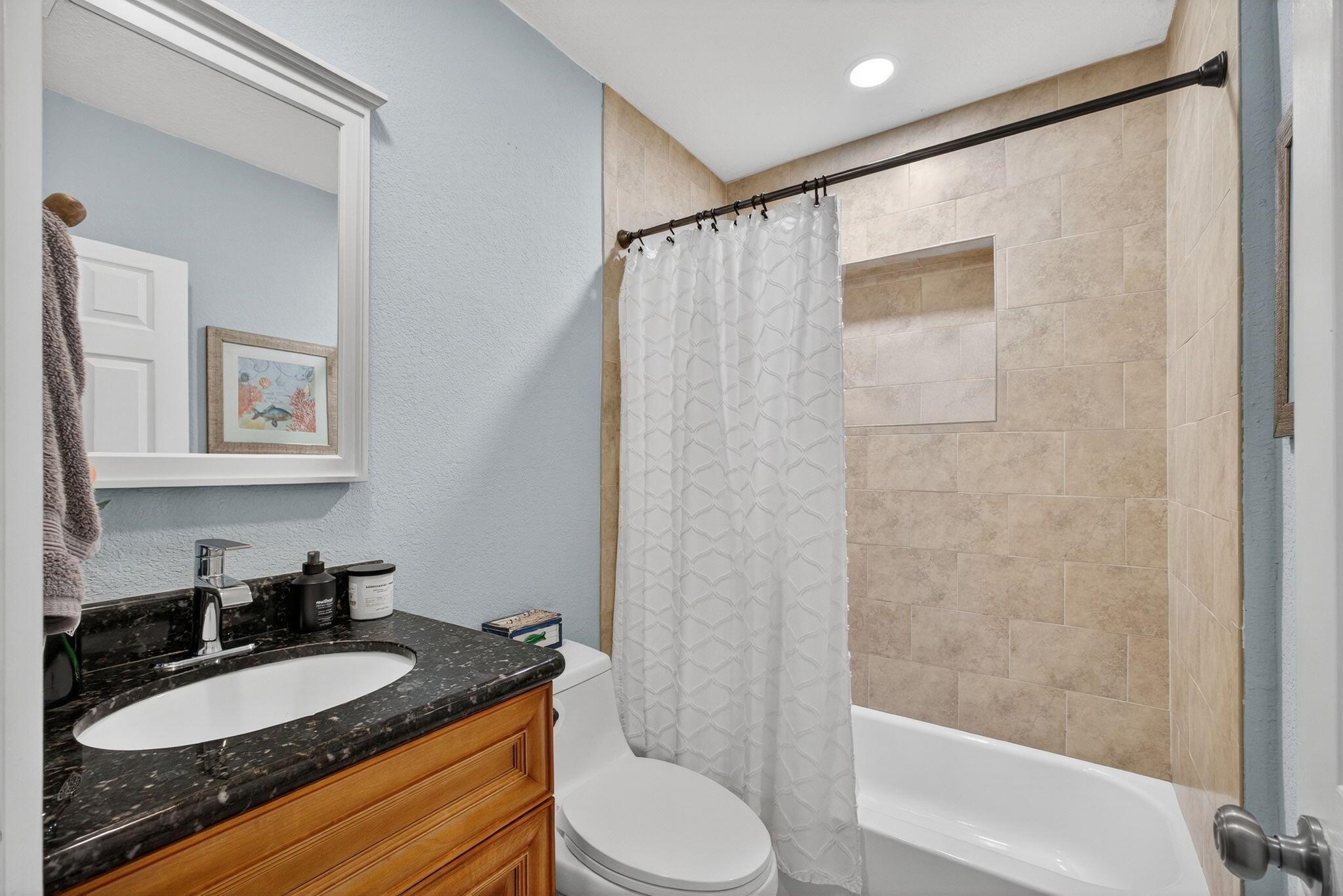 NORTH LAKE WORTH - Residential