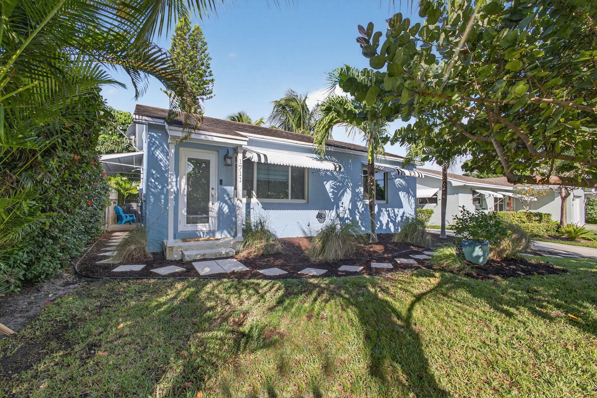 NORTH LAKE WORTH - Residential