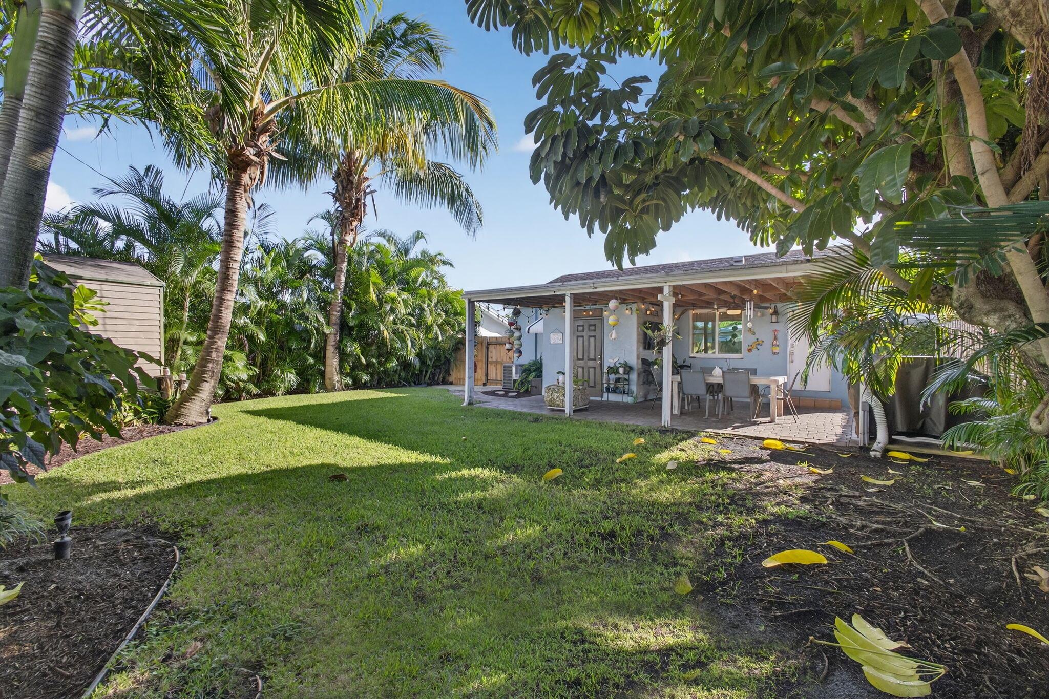 NORTH LAKE WORTH - Residential