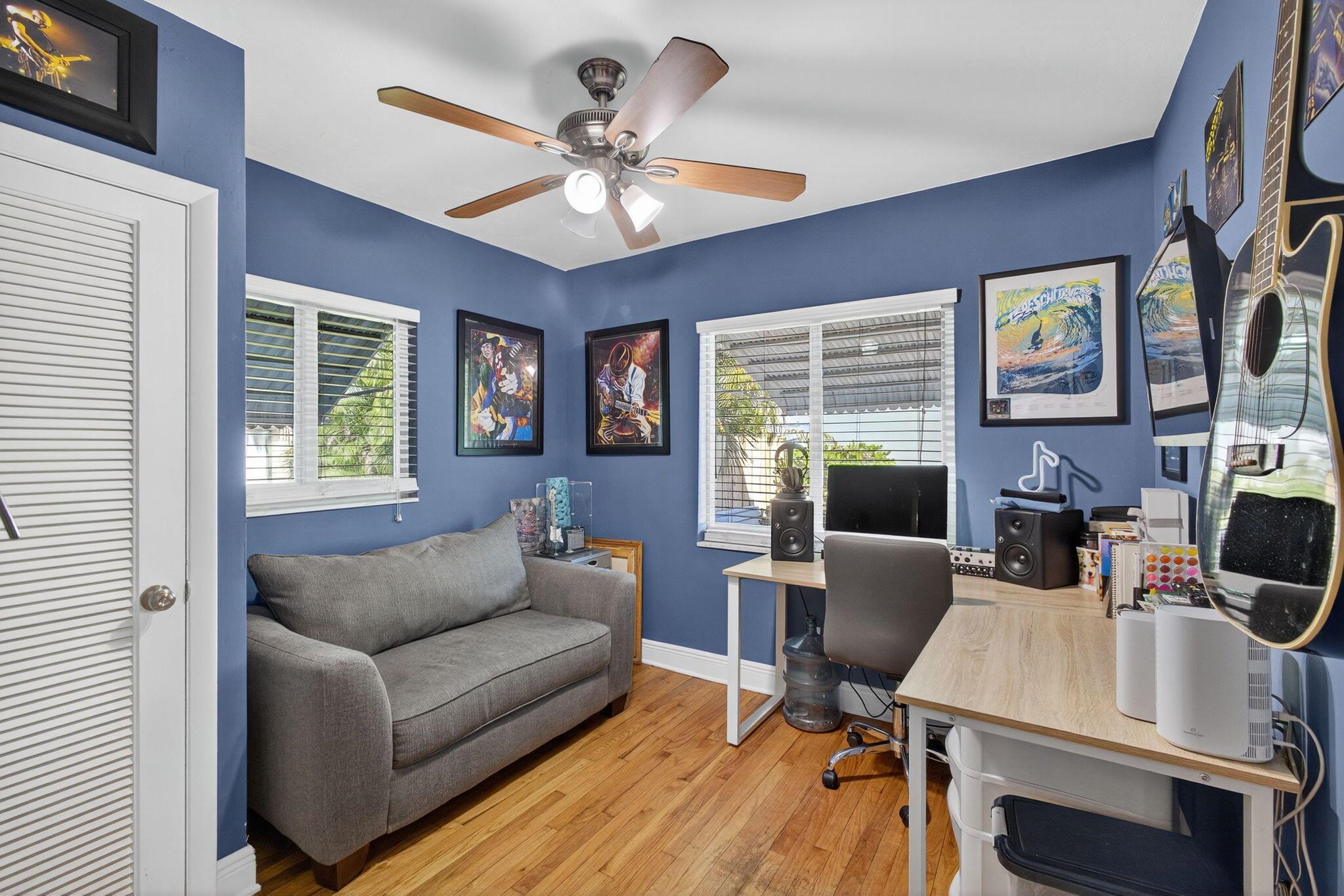 NORTH LAKE WORTH - Residential