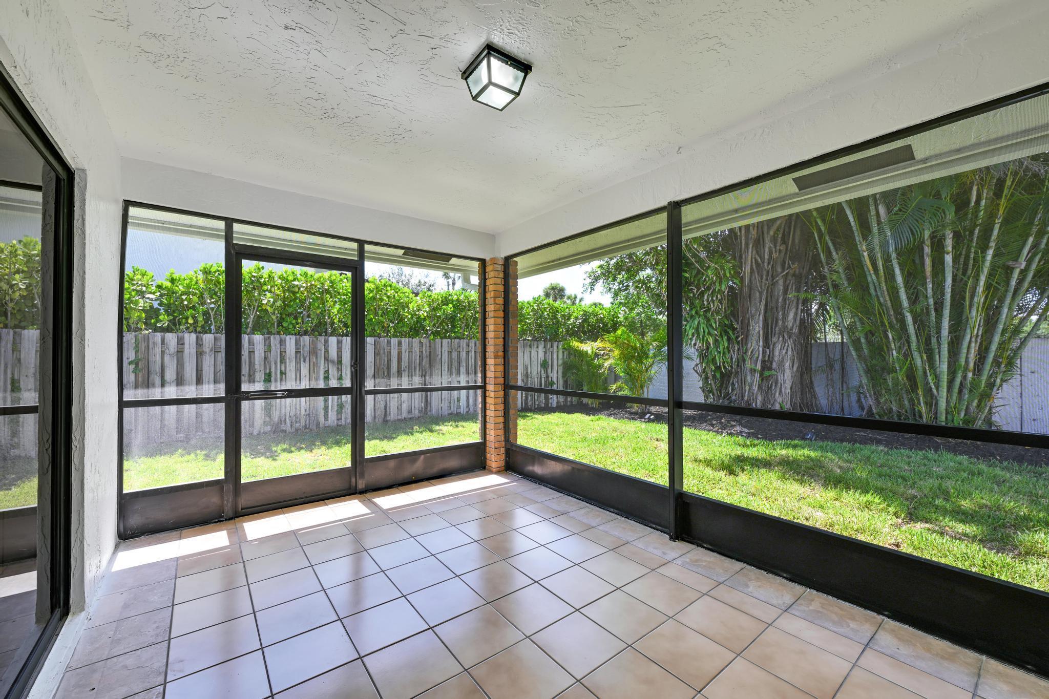 VILLA RICA - Residential Lease