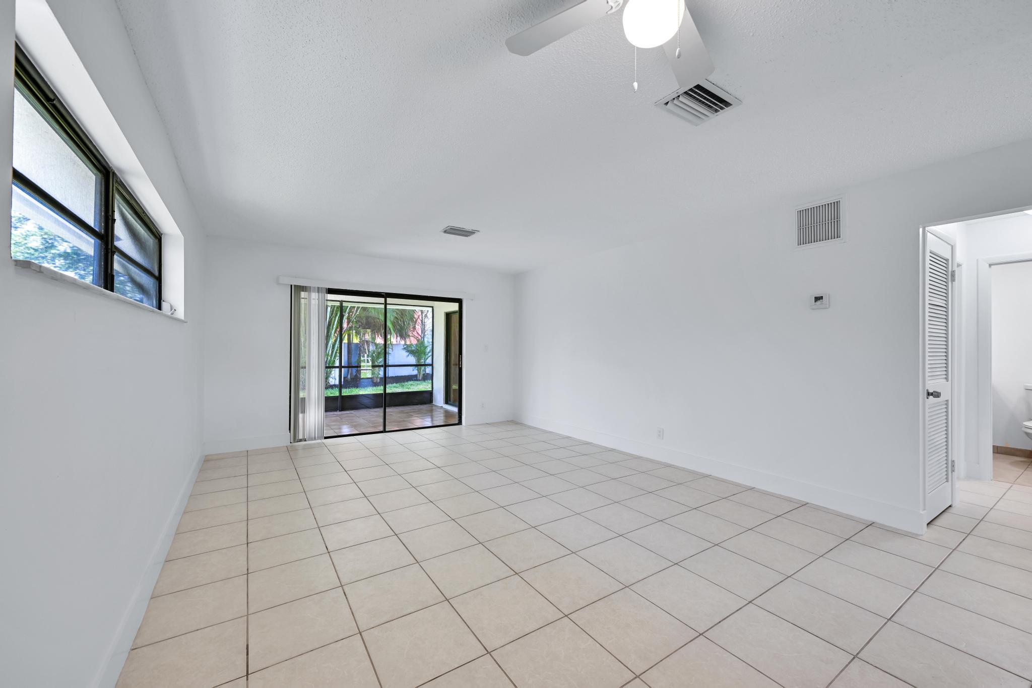 VILLA RICA - Residential Lease