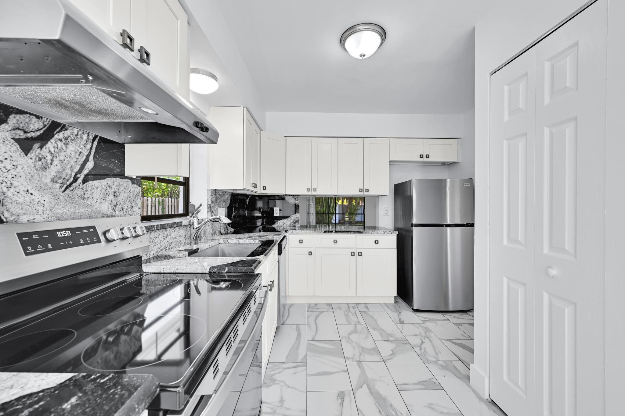 VILLA RICA - Residential Lease