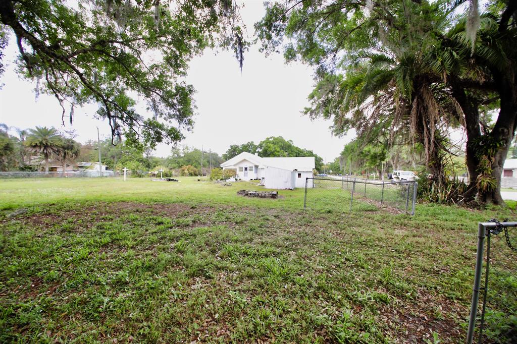 TOWN OF FELLSMERE - Residential