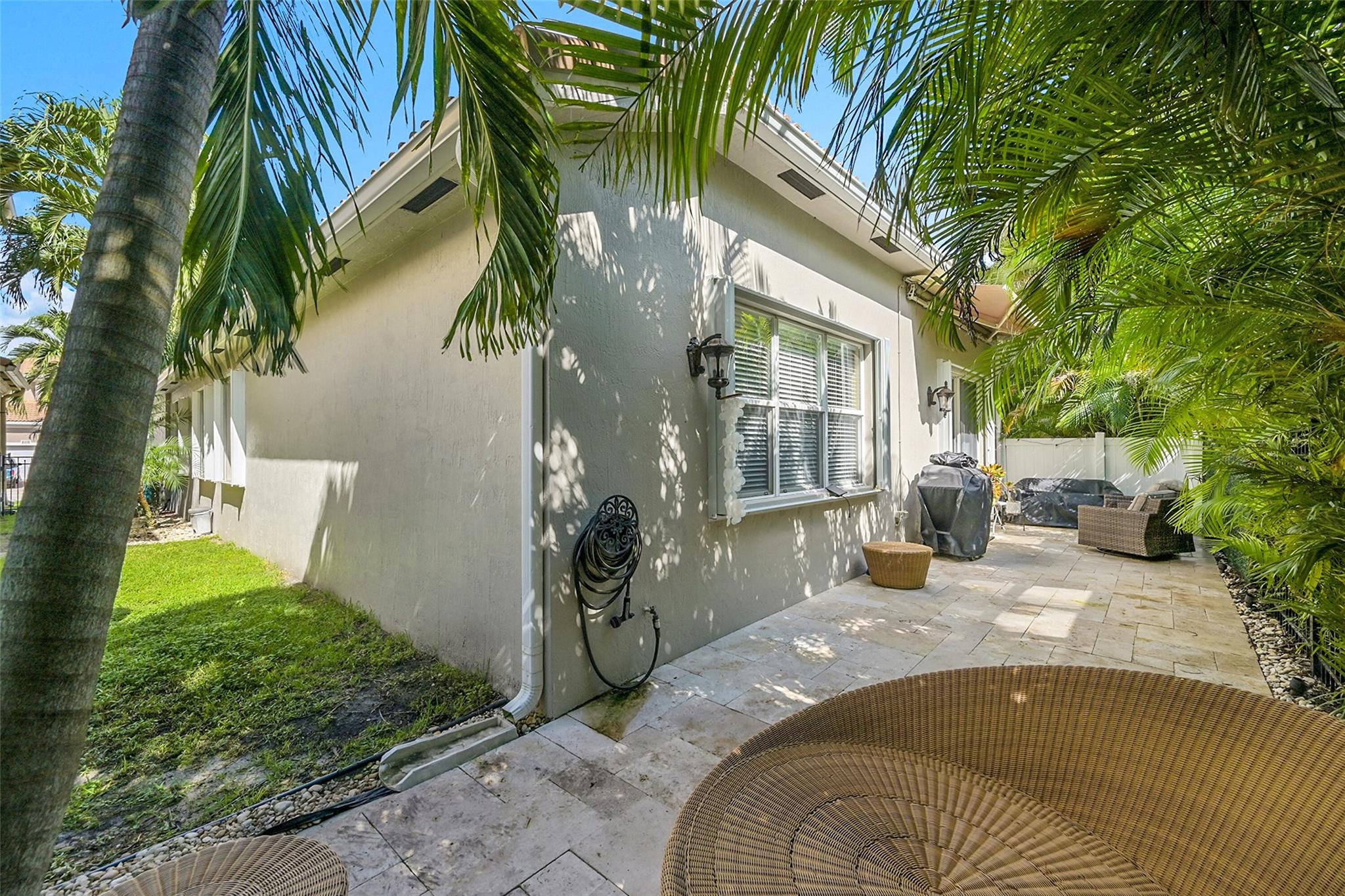 KNOLLWOOD - Residential