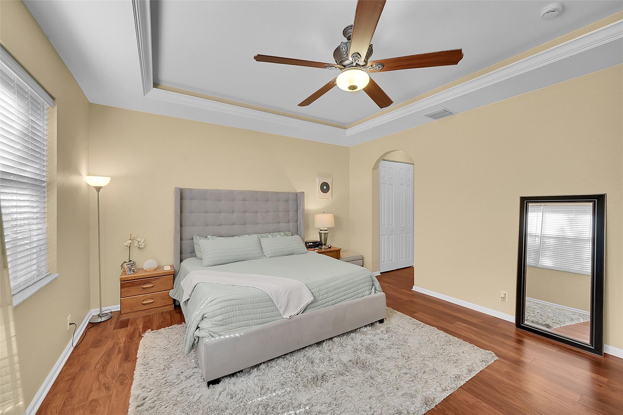 KNOLLWOOD - Residential