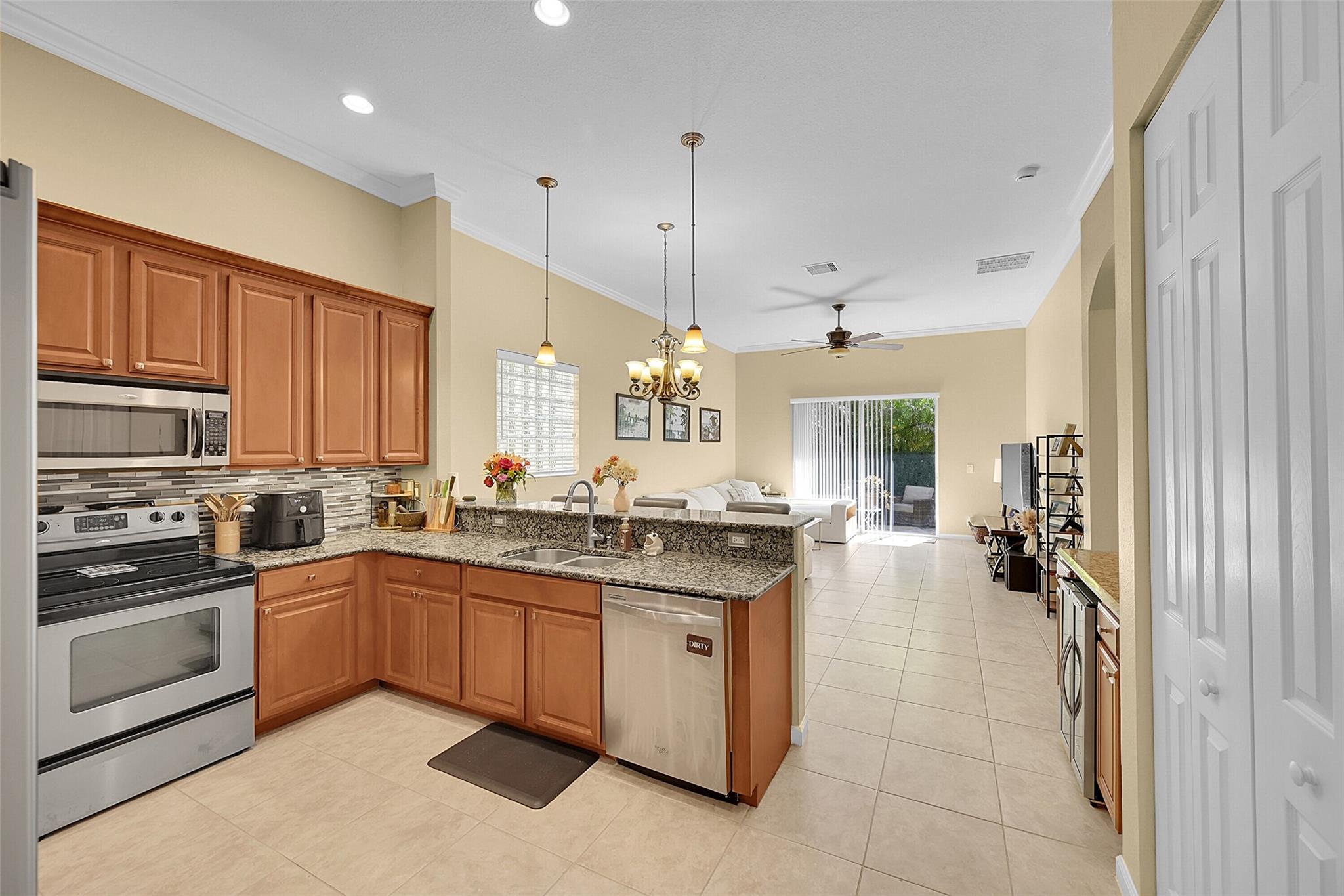 KNOLLWOOD - Residential