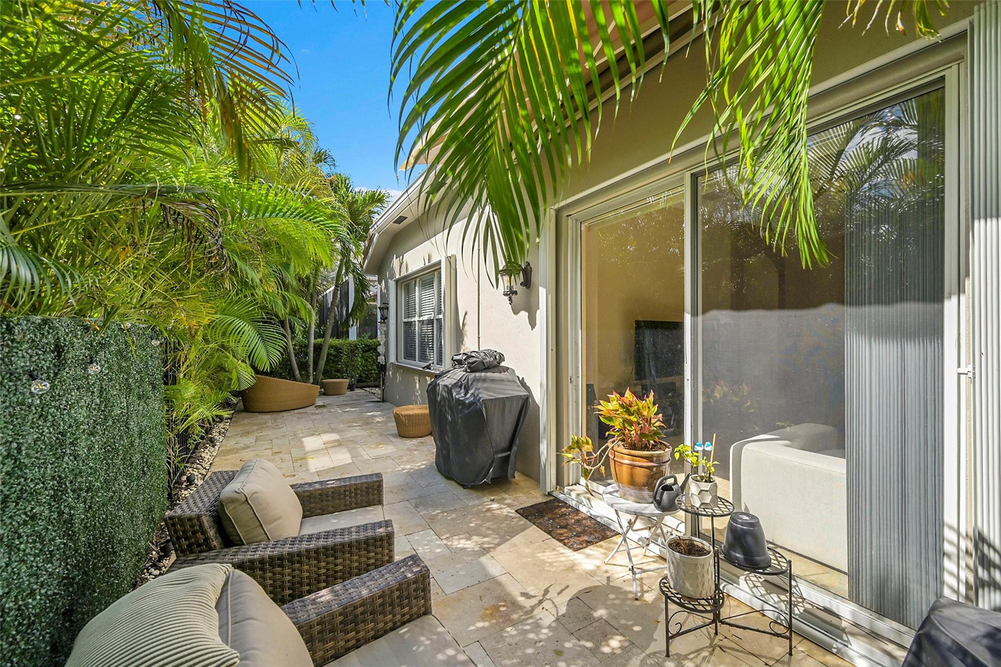 KNOLLWOOD - Residential