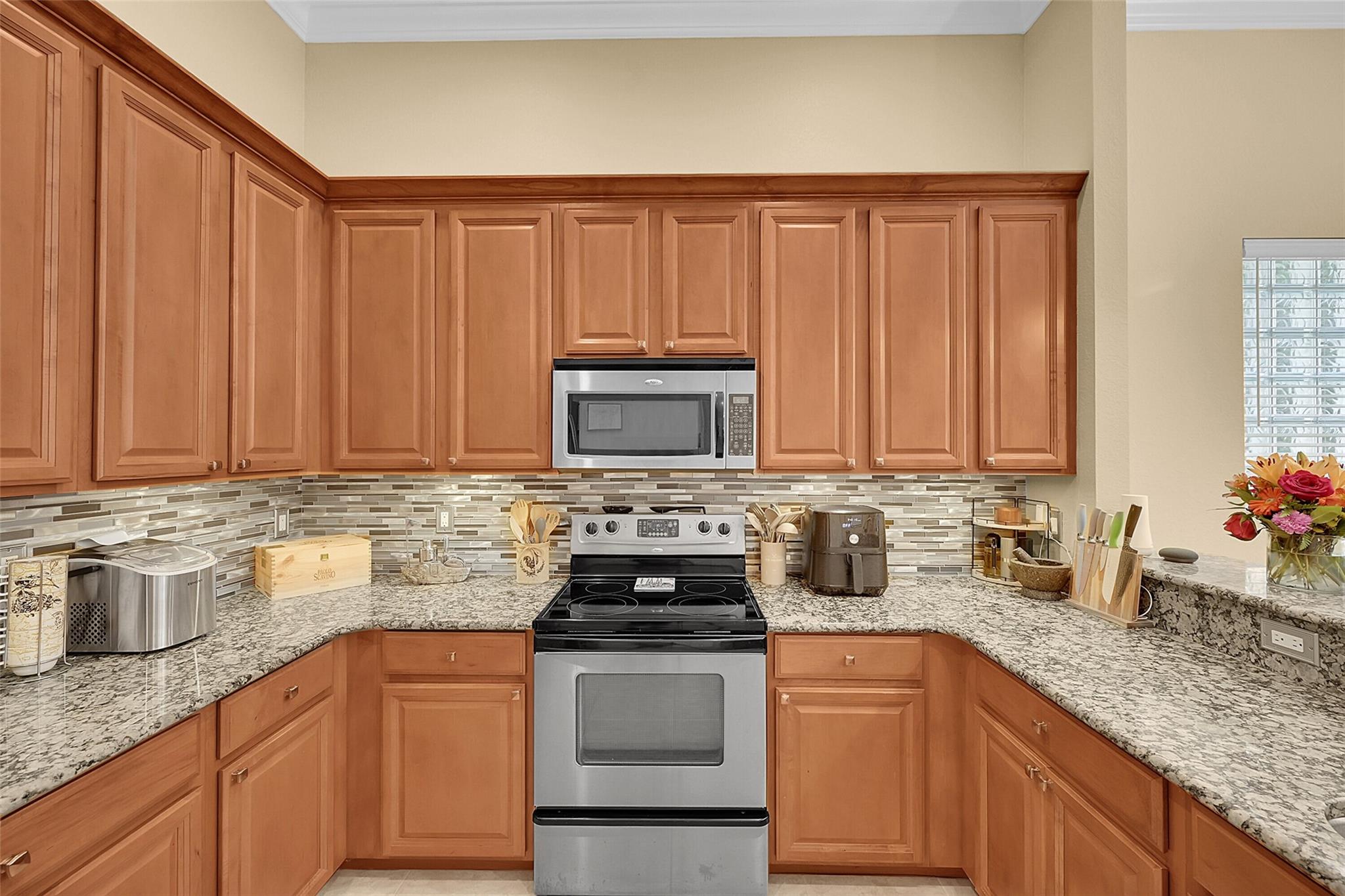 KNOLLWOOD - Residential