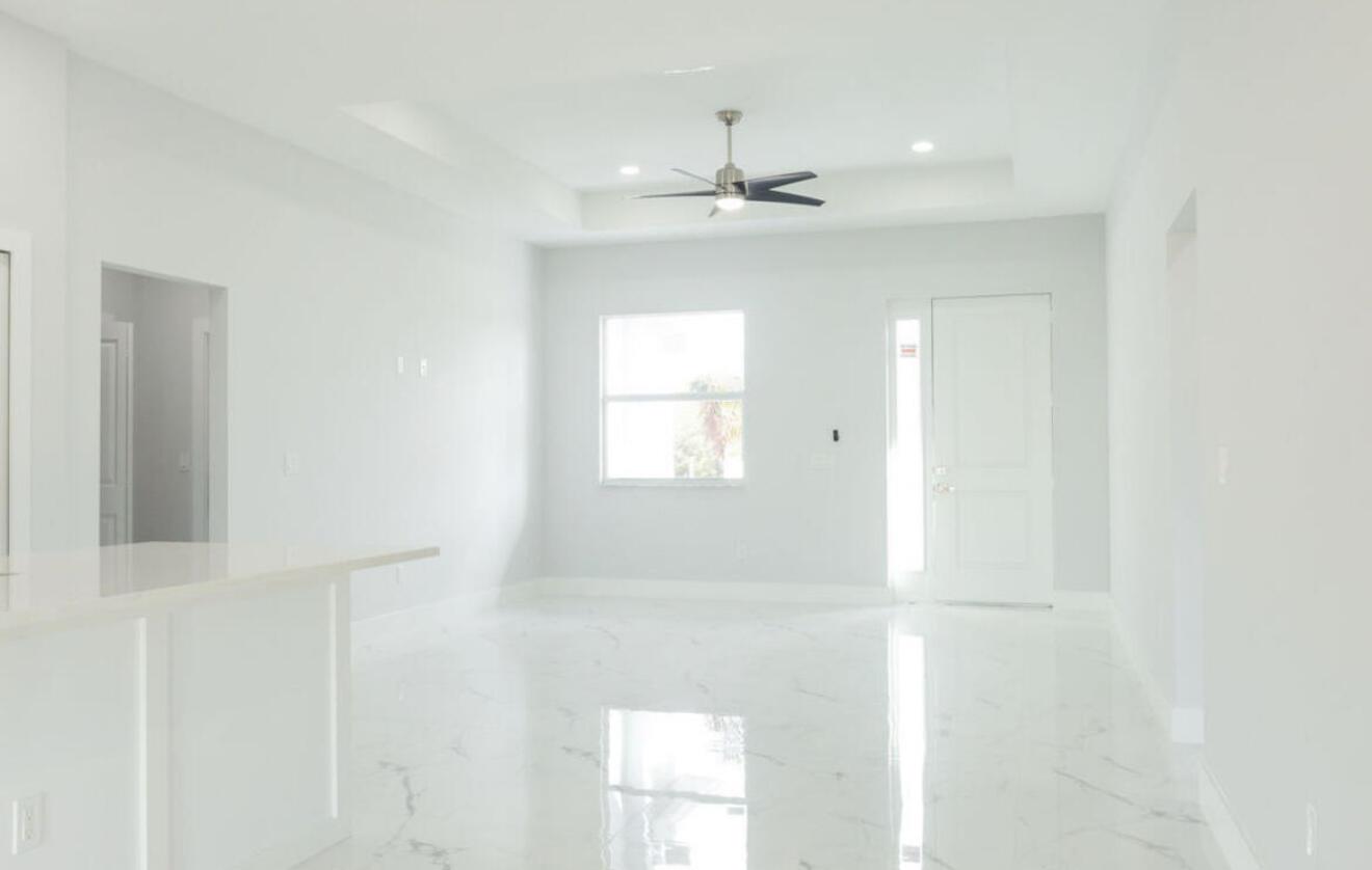 5941 NW Center Street, Port St Lucie, FL, 34986/$460,000 3 5941 NW Center Street