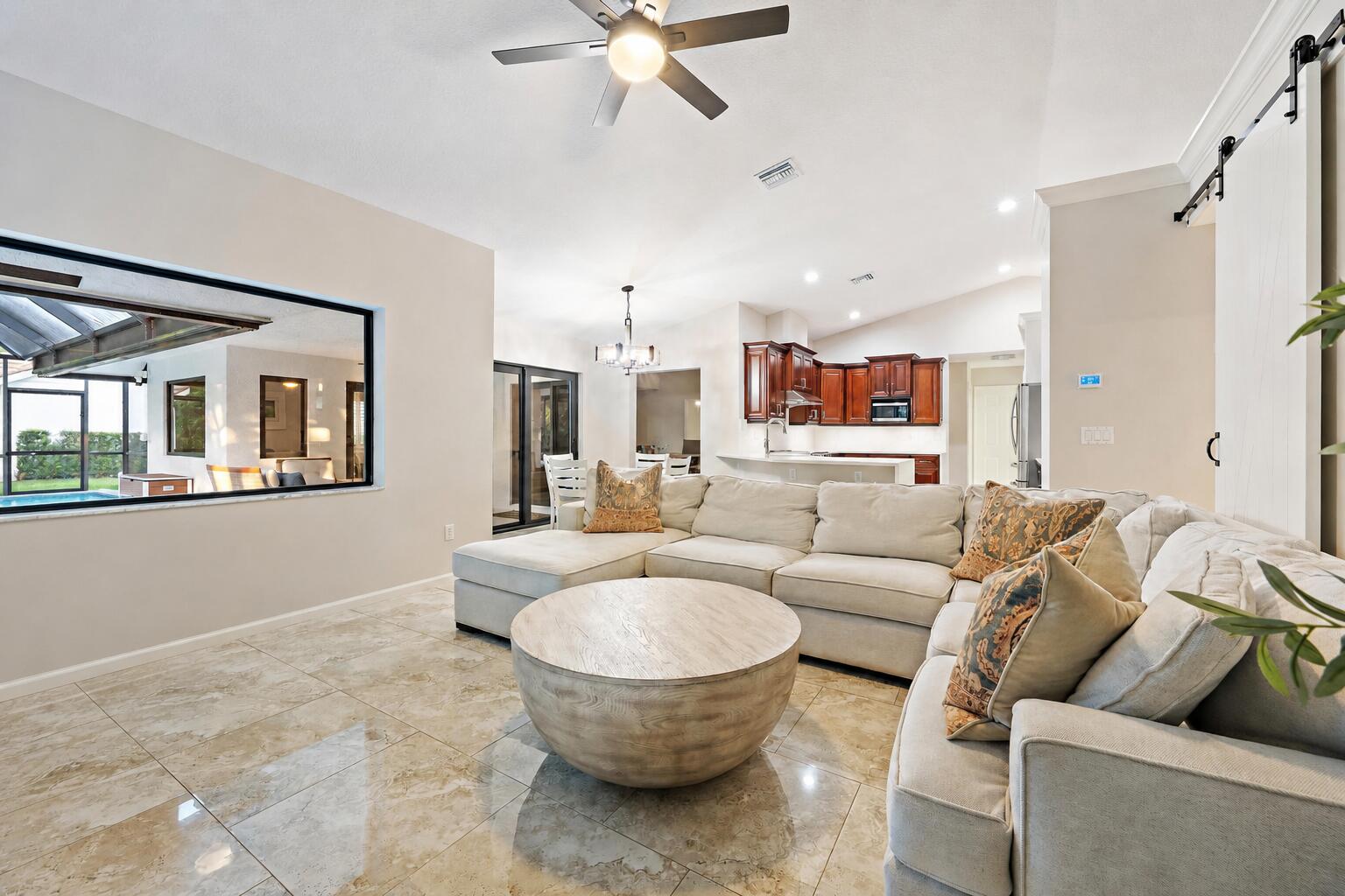 SHORES 3 - Residential