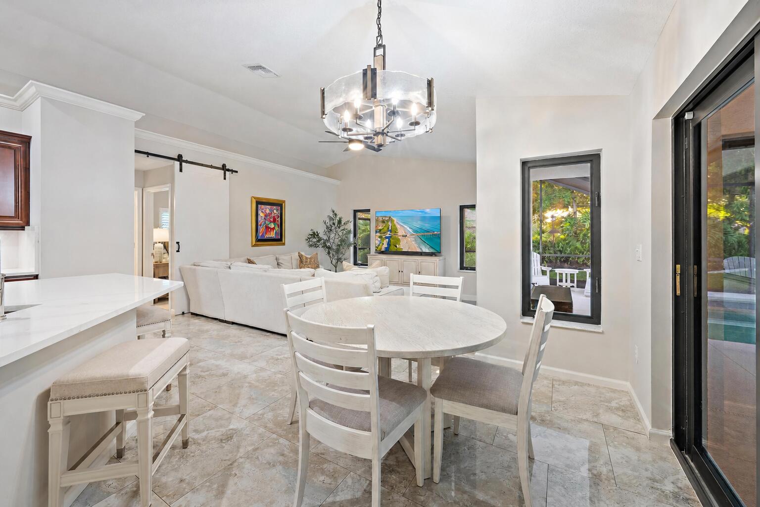 SHORES 3 - Residential