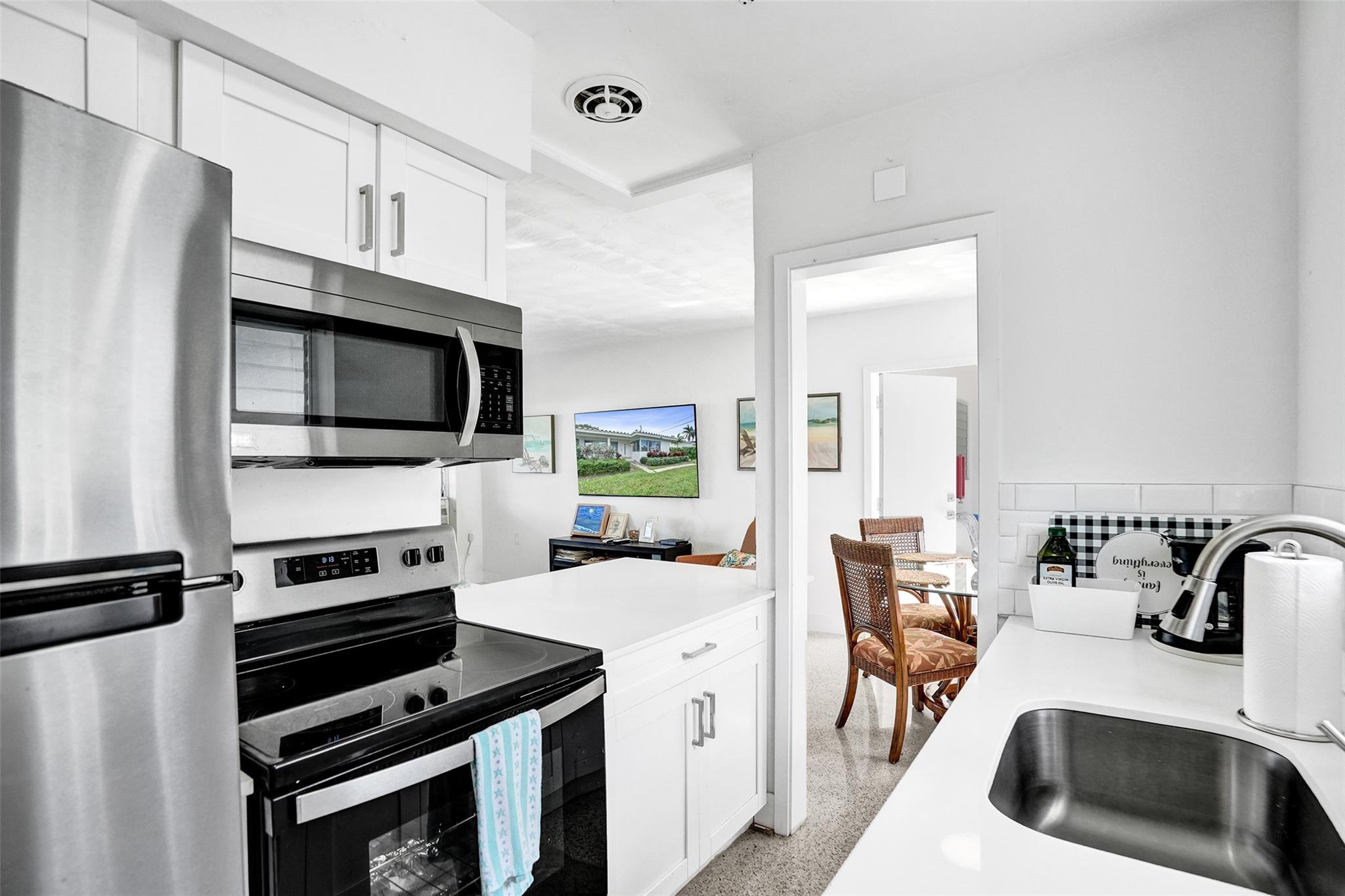 SILVER SHORES UNIT - Residential Lease