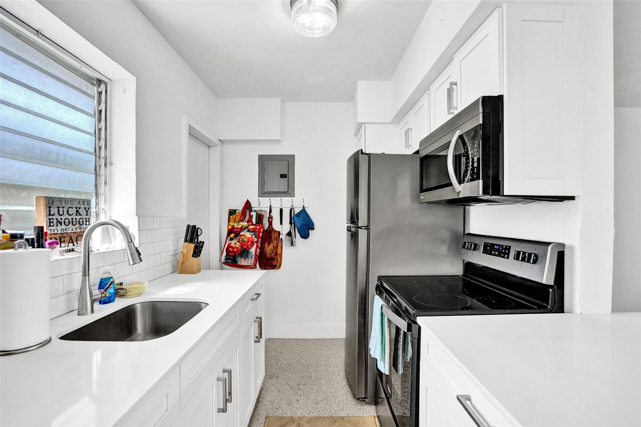 SILVER SHORES UNIT - Residential Lease