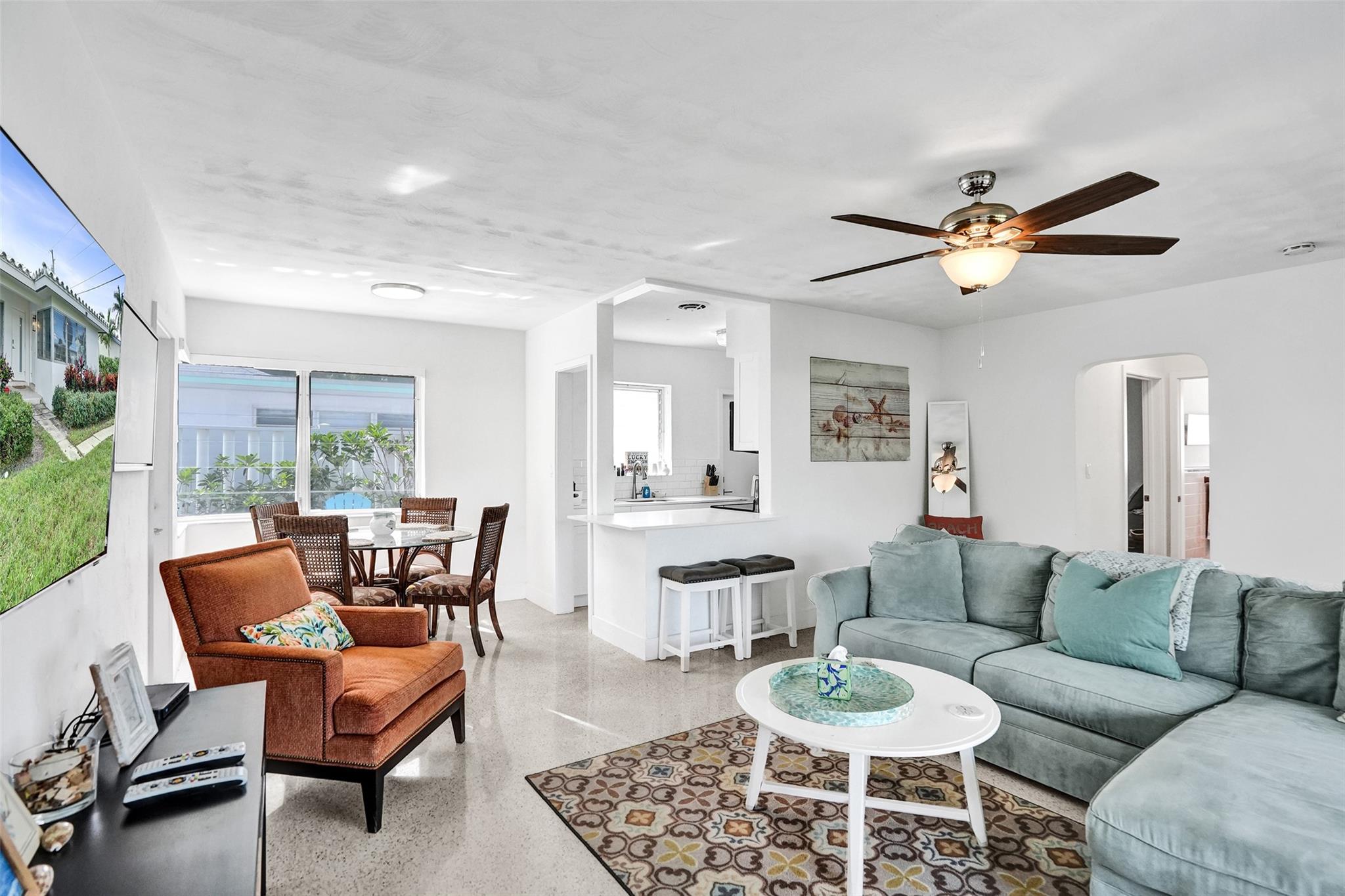 SILVER SHORES UNIT - Residential Lease