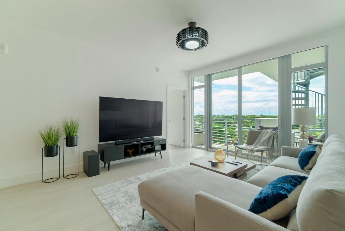 111 FIRST DELRAY CONDO - Residential Lease