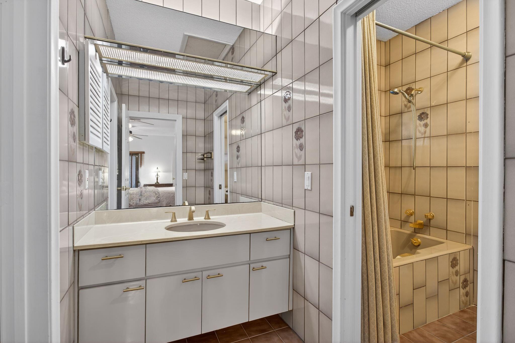 Palm-Aire Estates 1st Sec - Residential Lease