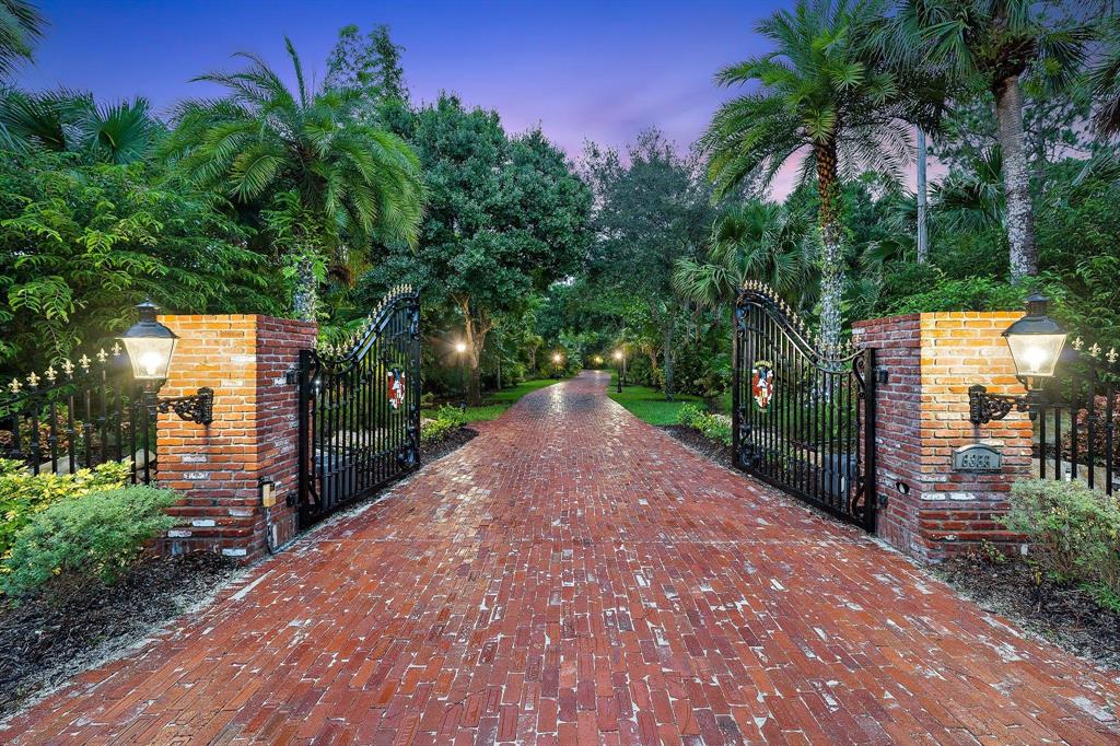 PALM CITY FARMS - Residential