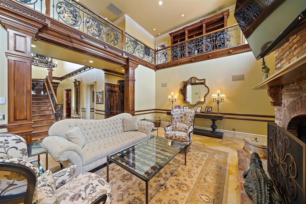 PALM CITY FARMS - Residential