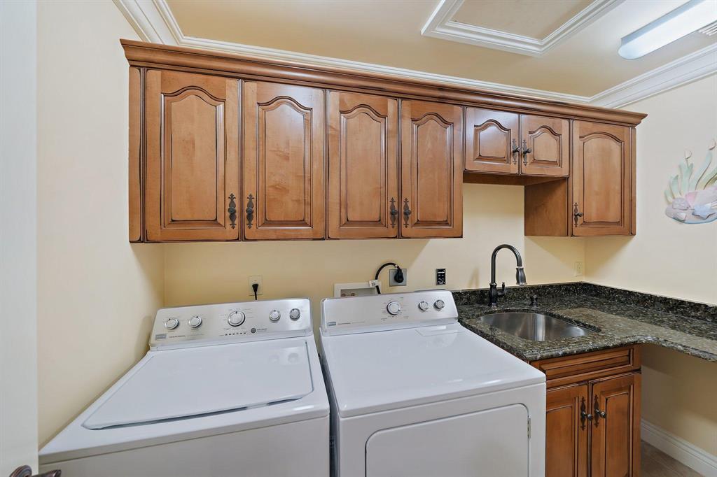 PALM CITY FARMS - Residential