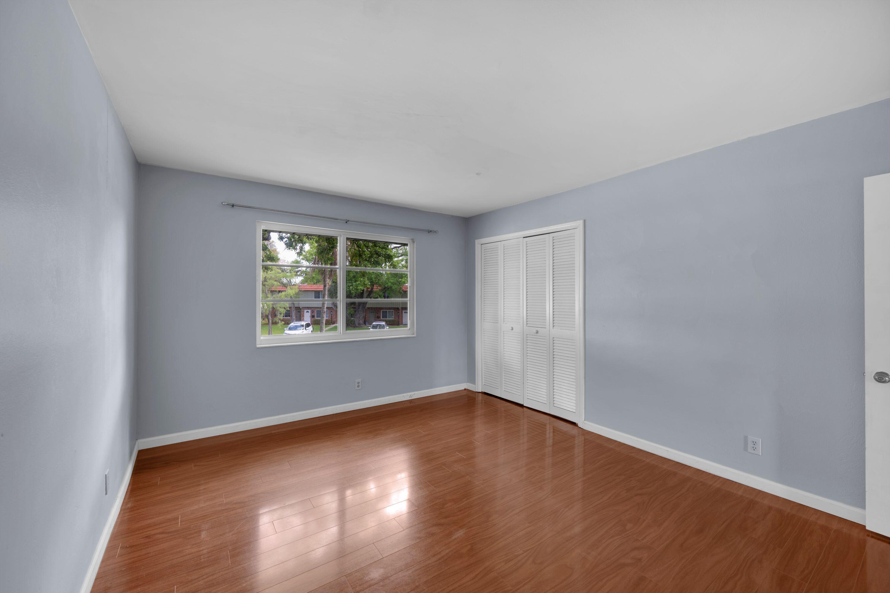 MANOR GROVE VILLAGE THREE CONDO - Residential