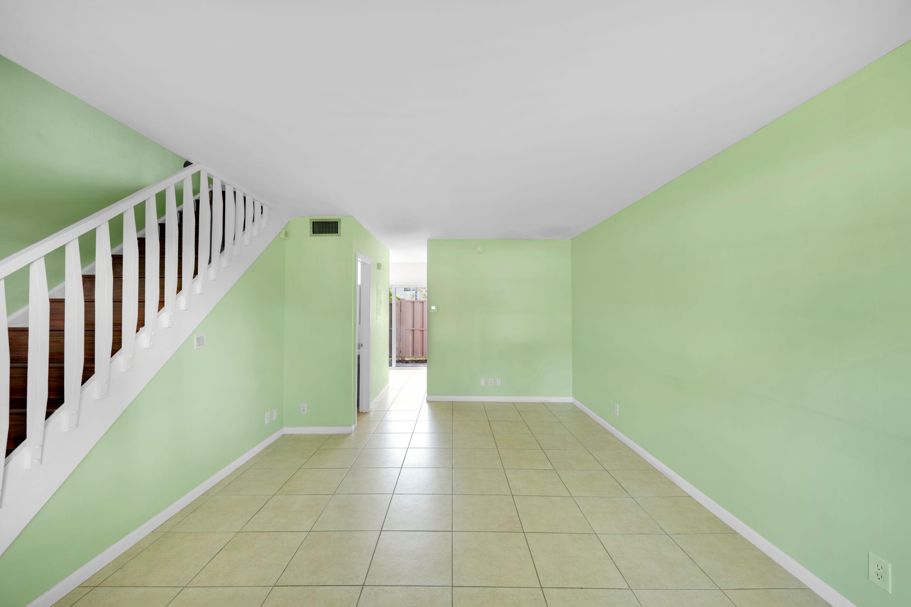 MANOR GROVE VILLAGE THREE CONDO - Residential