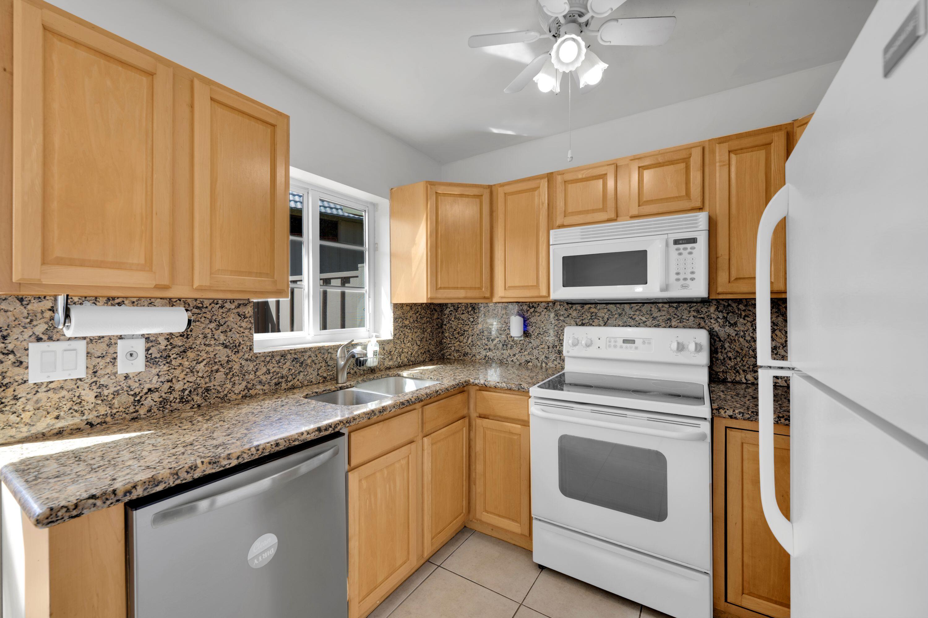 MANOR GROVE VILLAGE THREE CONDO - Residential