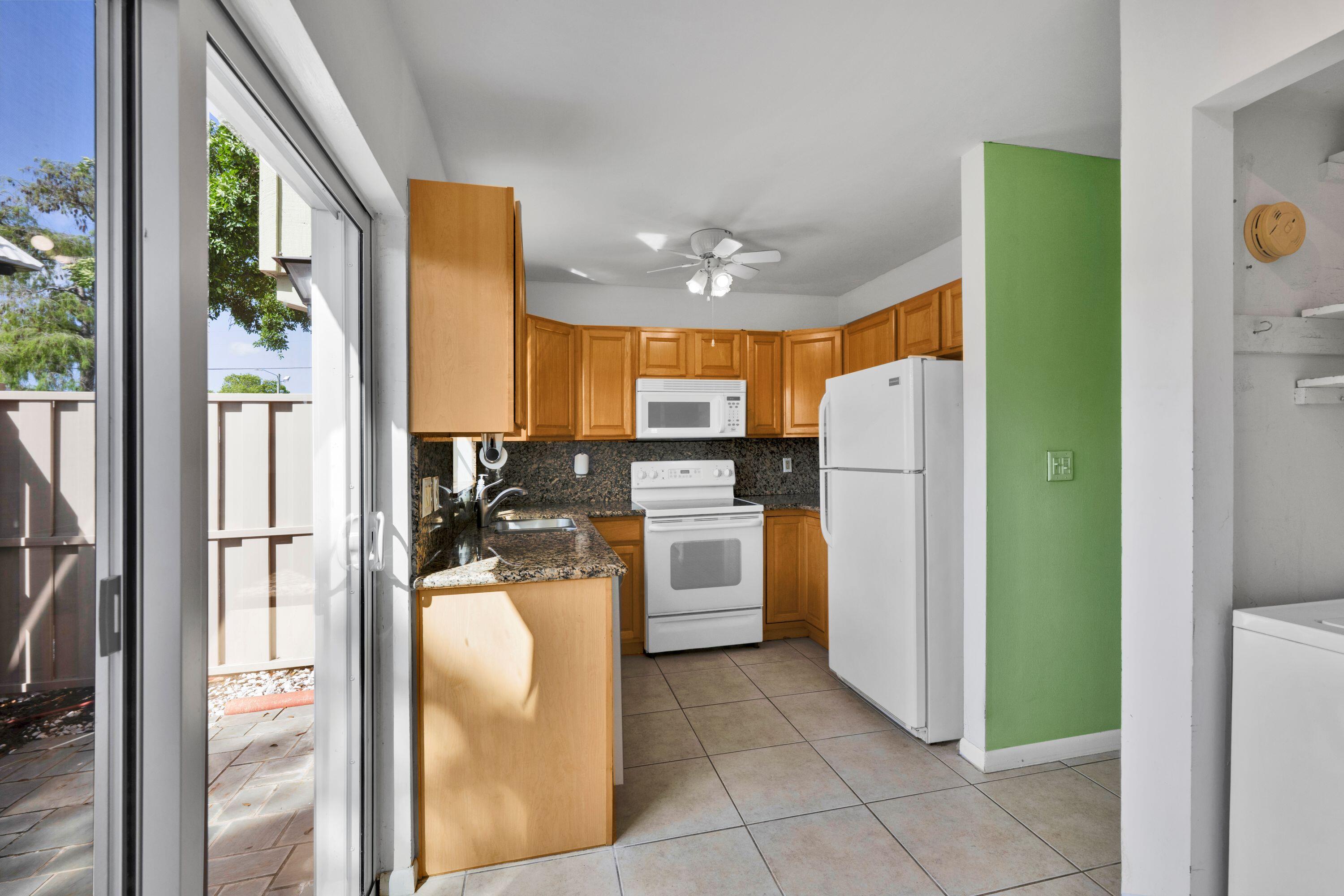 MANOR GROVE VILLAGE THREE CONDO - Residential