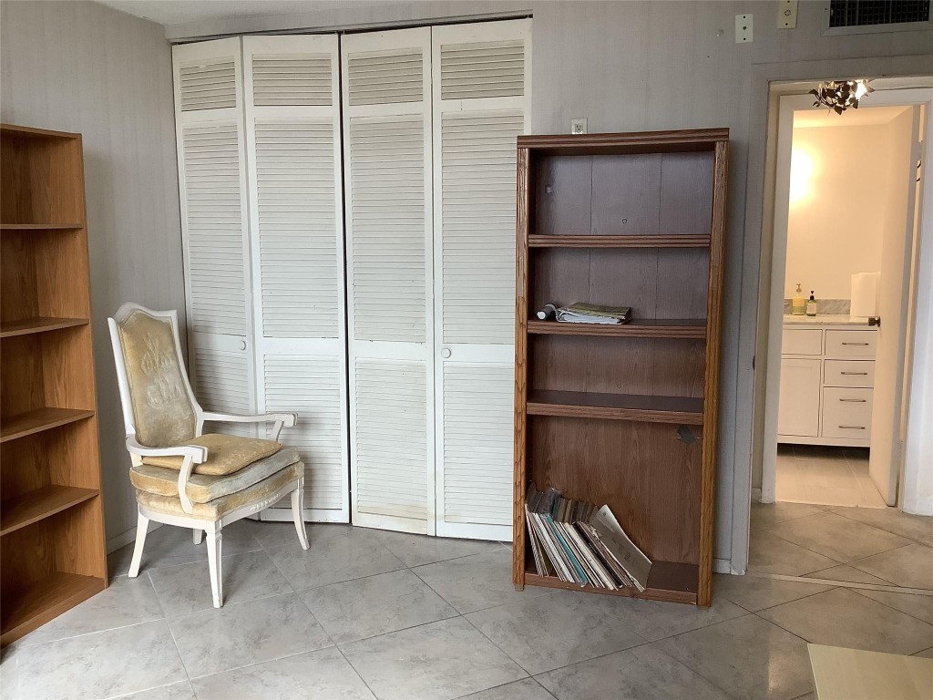 GOLDEN HORN CONDO - Residential