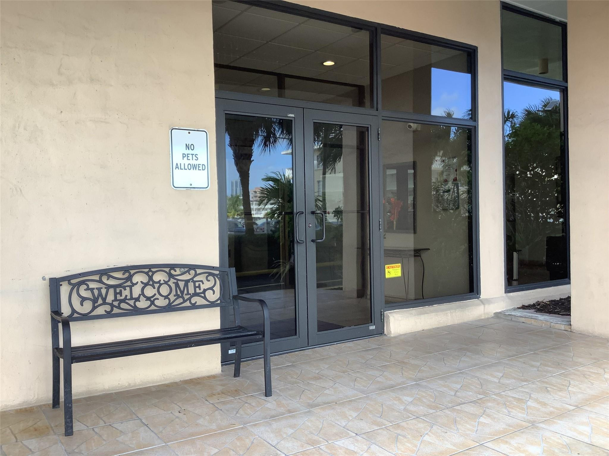 437 Golden Isles Drive 8A