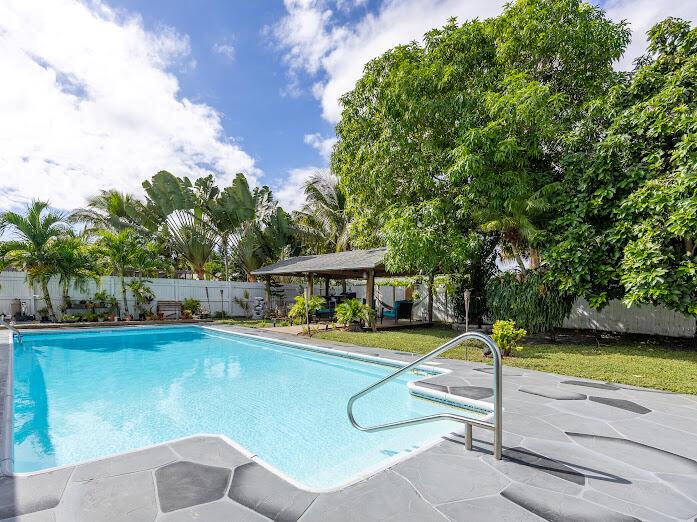 PALM SPRINGS VILLAGE 2 - Residential