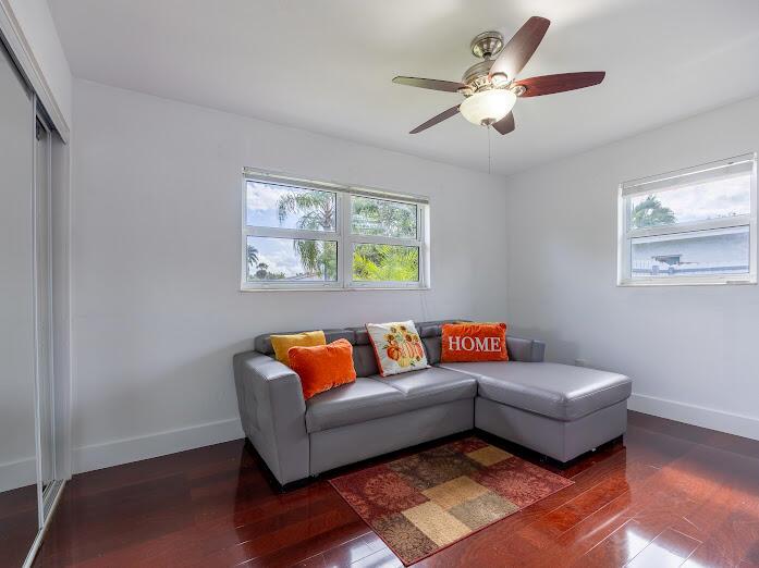 PALM SPRINGS VILLAGE 2 - Residential