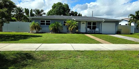 253 Davis Road Palm Springs FL 33461