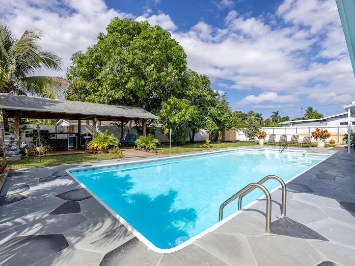 PALM SPRINGS VILLAGE 2 - Residential