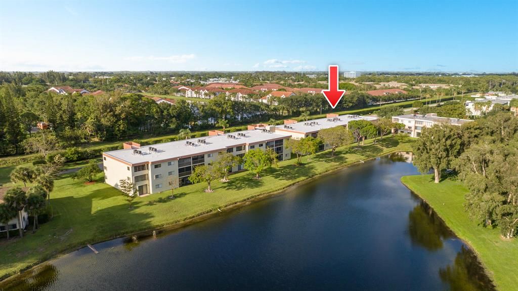 Photo of 5598 Witney Drive #304, Delray Beach, FL 33484 (MLS # R10883112)