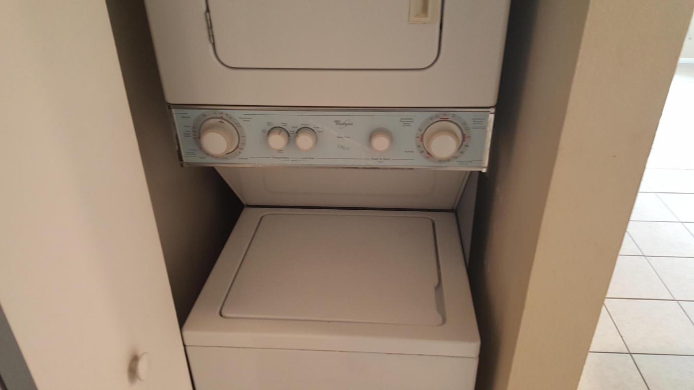 Palm Lake Condo - Residential Lease