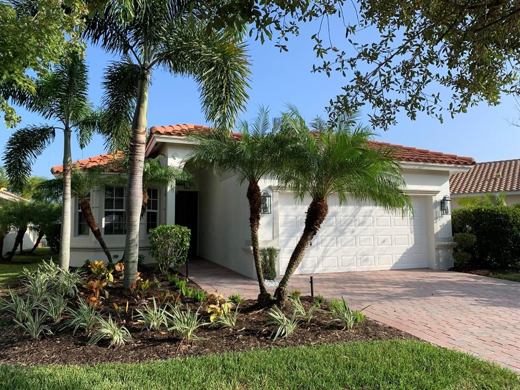 Photo of 11323 SW Mountain Ash Circle, Port Saint Lucie, FL 34987 (MLS # R10750439)