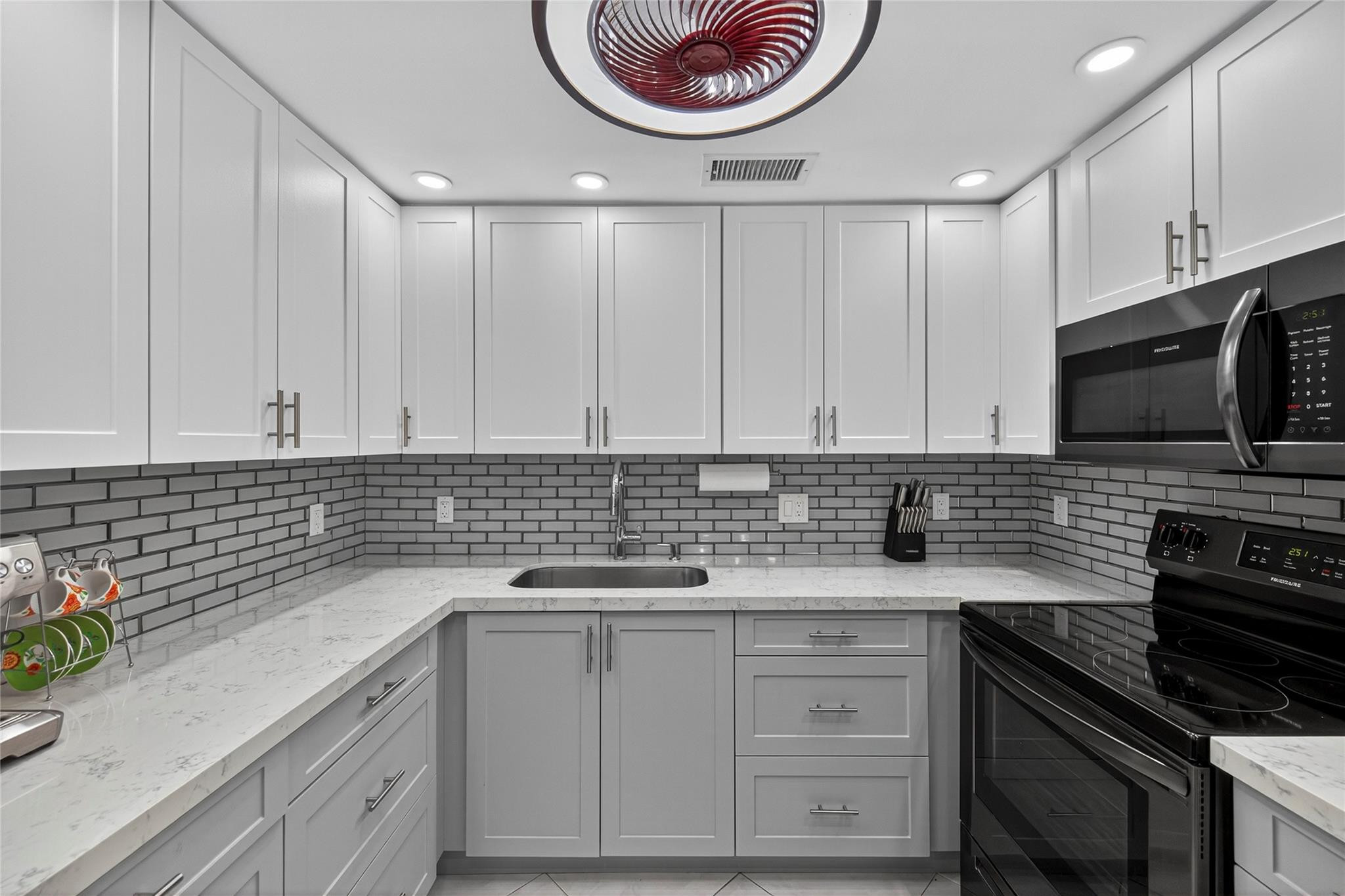 WYNMOOR-BERMUDA - Residential