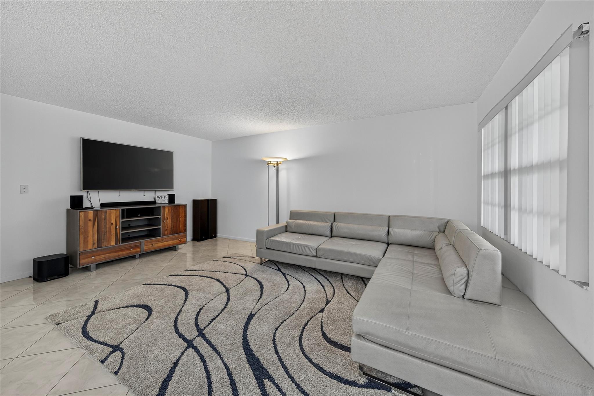 WYNMOOR-BERMUDA - Residential