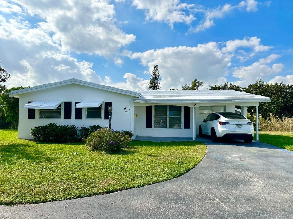Photo of 4371 NW 1st Terrace, Deerfield Beach, FL 33064 (MLS # R11127769)